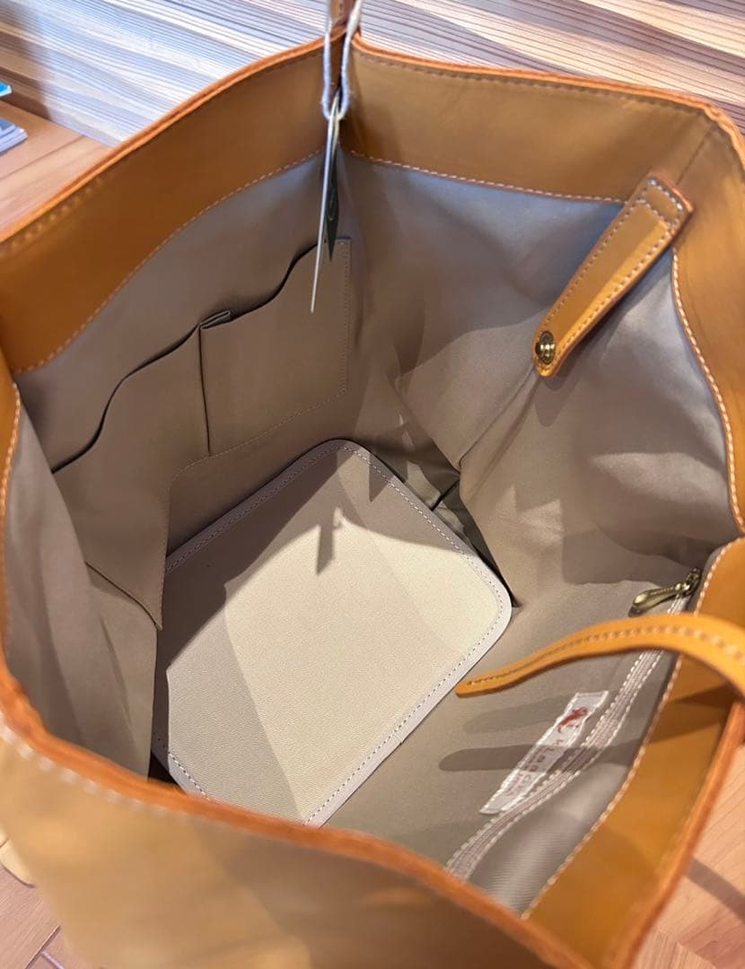 【牛革】イエロートートバッグ 外ポケット付き