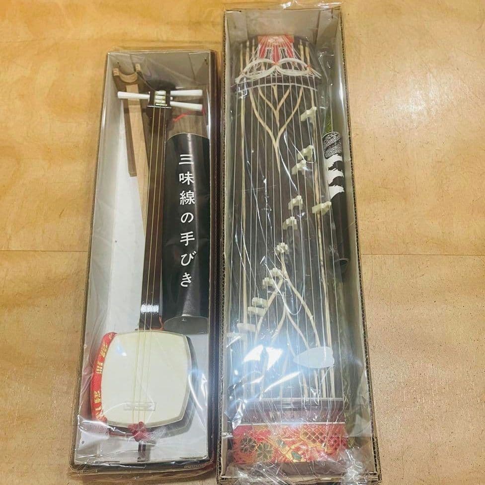 ミニお琴、三味線の2点セット　お手引き付き