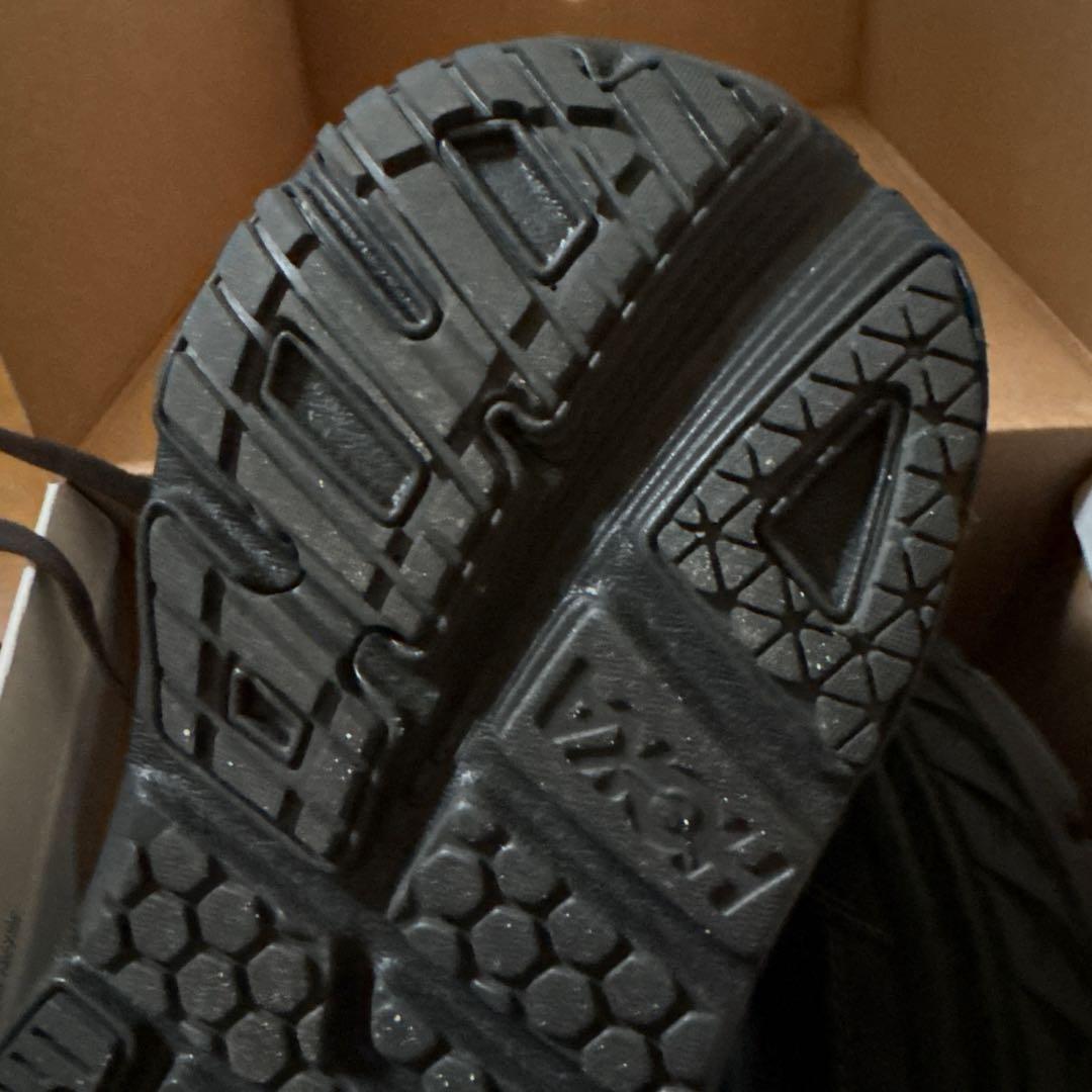 完売　HOKAoneone u bondi L 金子綾