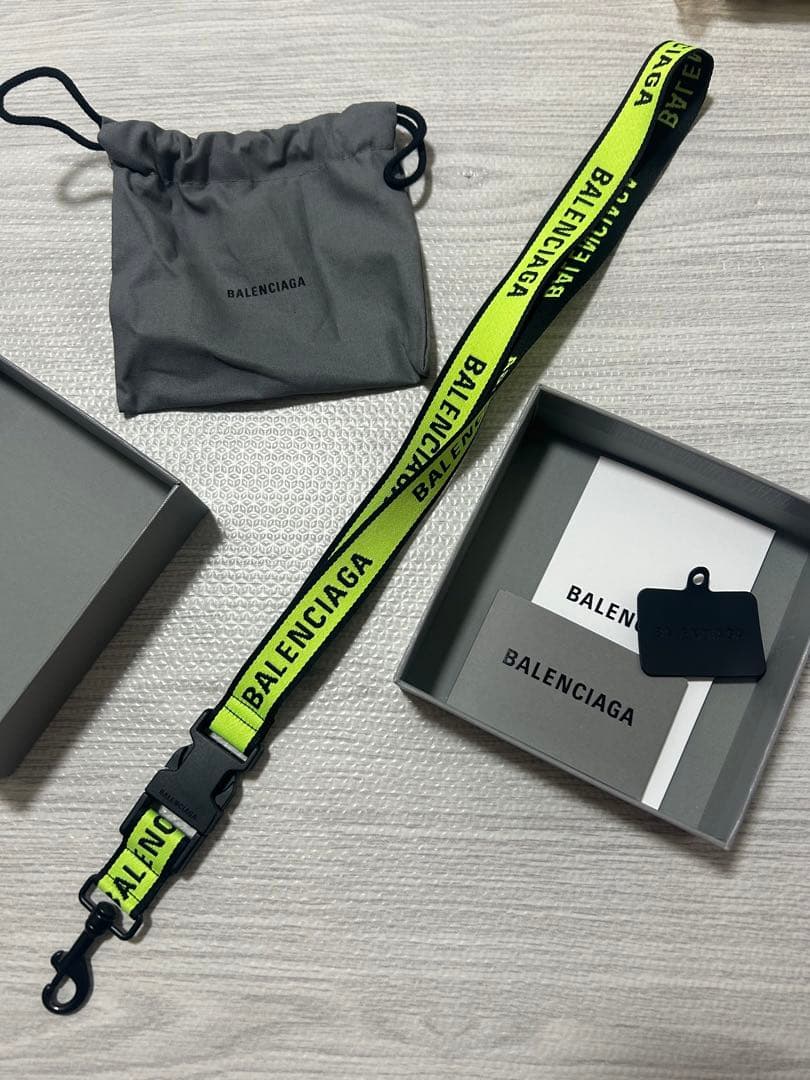 BALENCIAGA ネックストラップ イエロー/ブラック