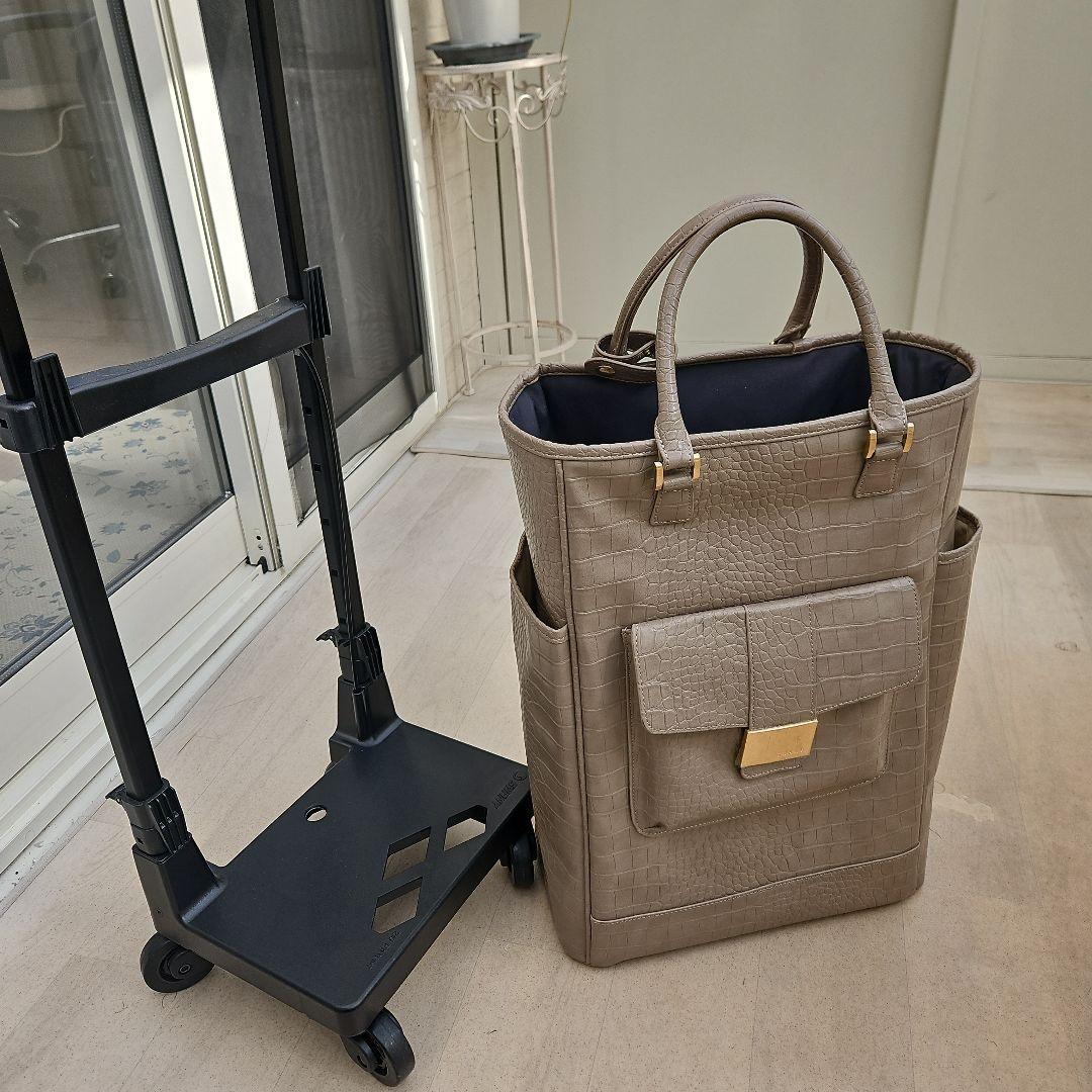 スワニー　　クロコダイル調　キャリーバッグ