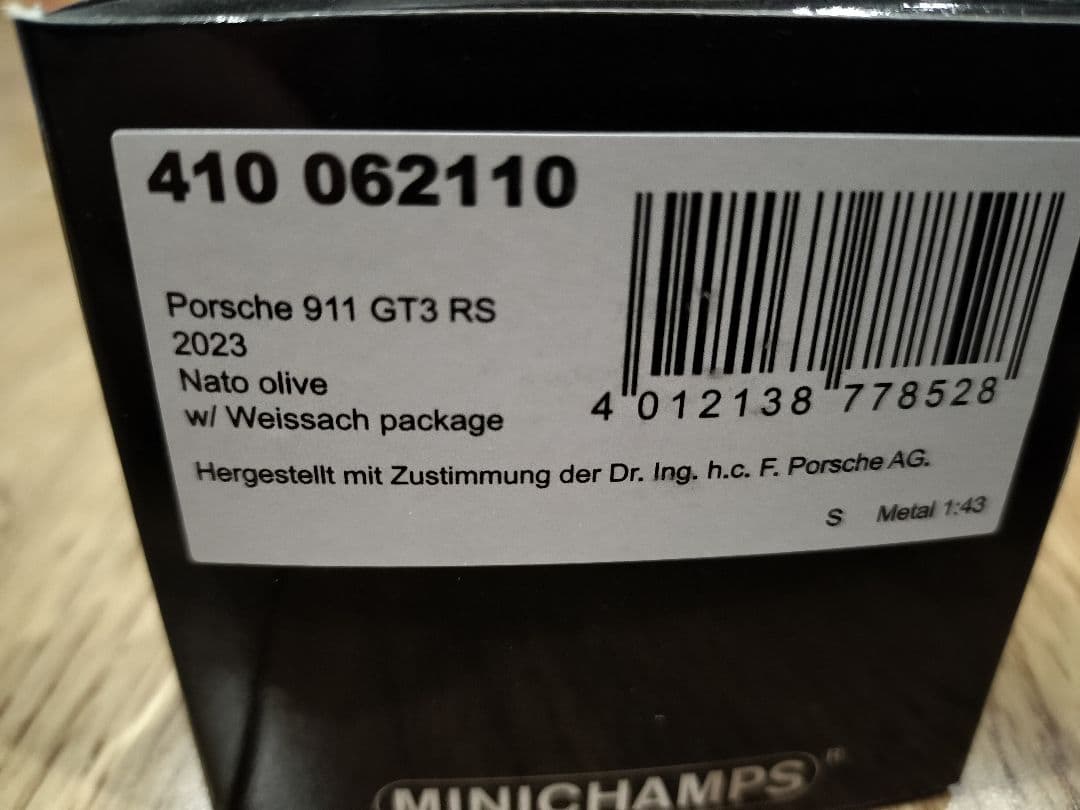 ミニチャンプス ポルシェ 911 GT3RS NATOグリーン