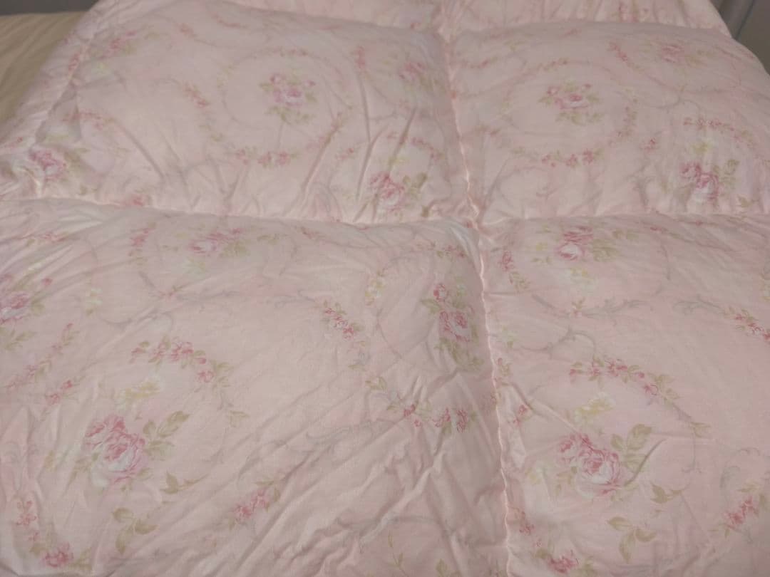 丸八真綿　ソワリー　高級　羽毛掛け布団　羽毛布団