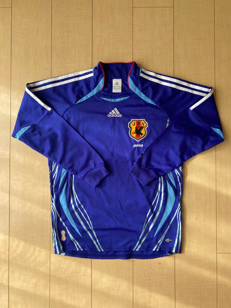 希少 adidasサッカー日本代表 ユニフォーム 長袖 2006