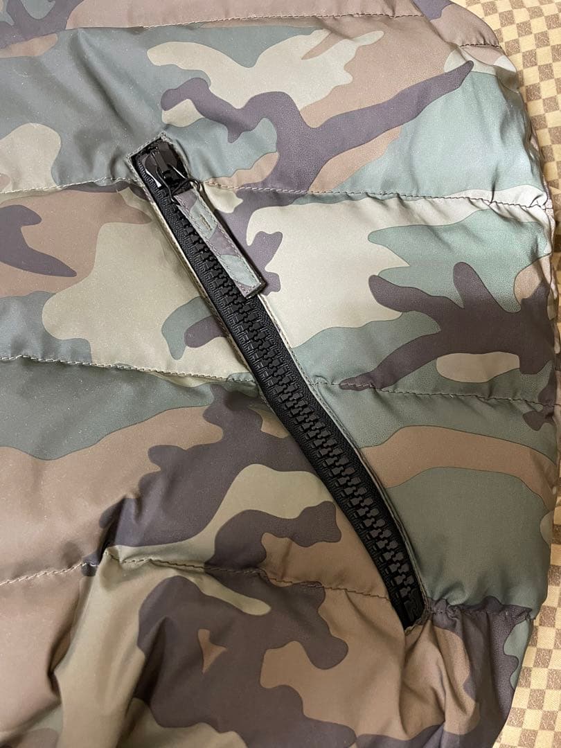 ど*ん様 国内正規　美品DUVETICAハイドロゲン　ダウンベスト希少サイズ56