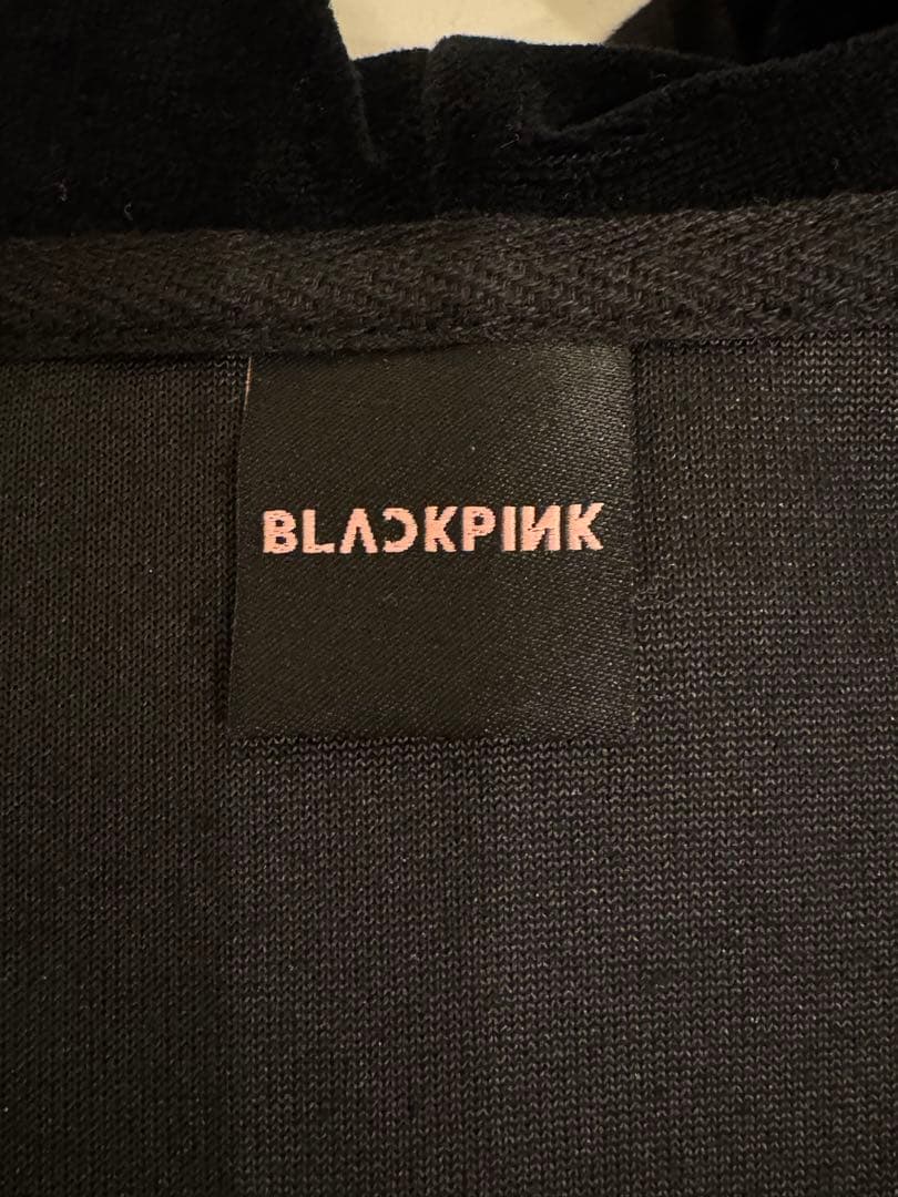 LIVE会場限定BLACKPINKベロアジップアップフーディー SHORT 黒