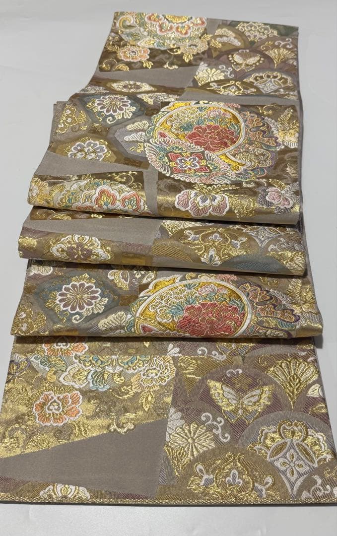 ♪*♪様 美品　裄７１ｃｍ　豪華４点セット　ブランド「anan」刺繍振袖