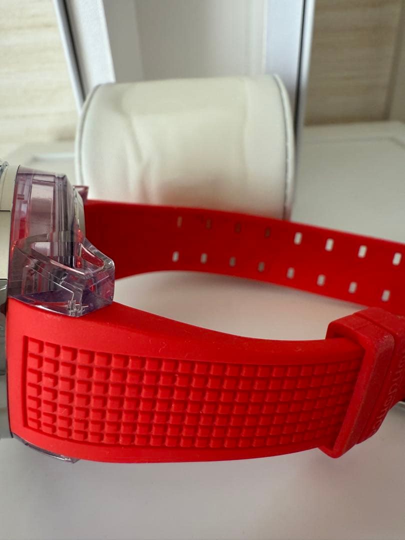 【期間限定】Tendence Carp 腕時計 レッド 限定品 美品