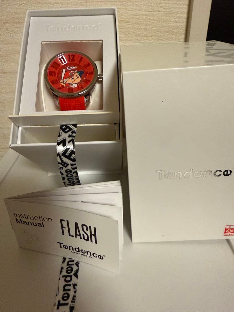 【期間限定】Tendence Carp 腕時計 レッド 限定品 美品