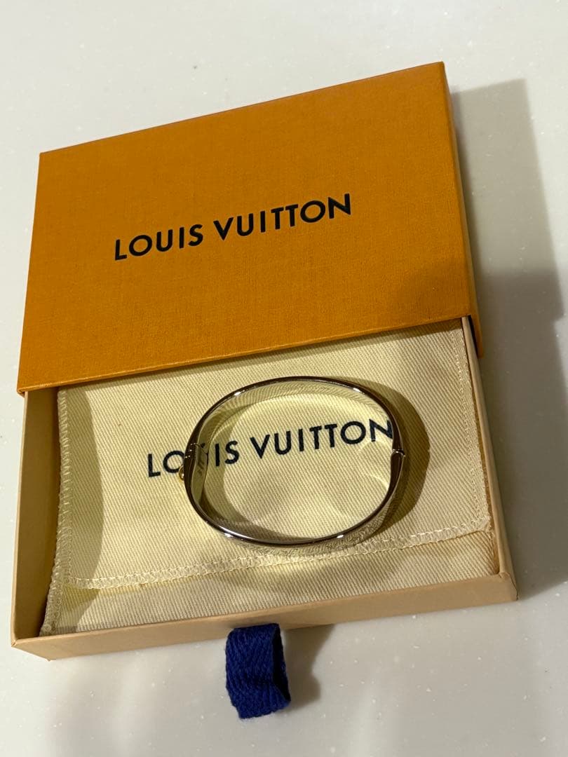 LOUIS VUITTON ルイヴィトン カフナノグラム バングル