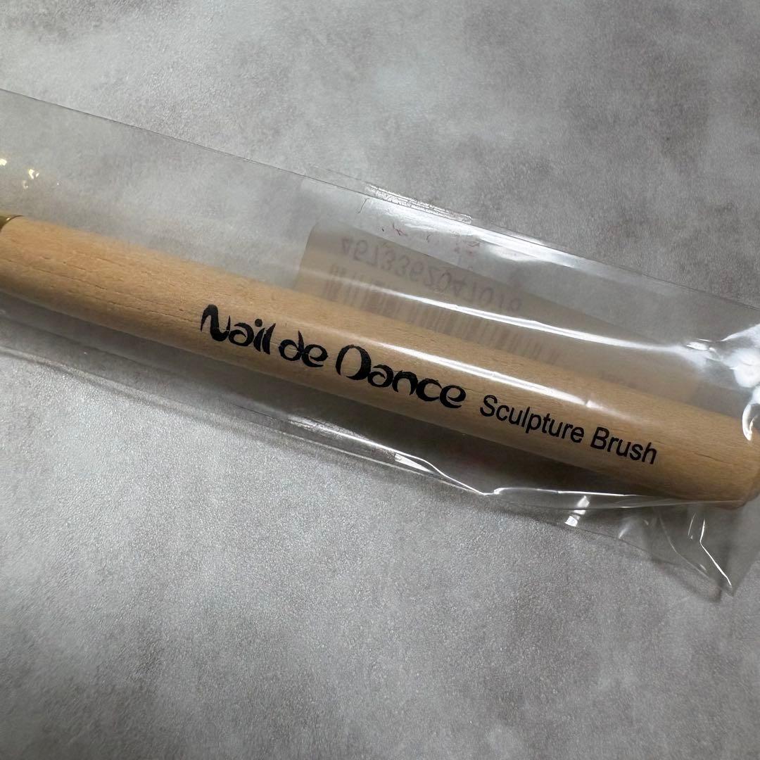 ネイルデダンス　スカルプチュアブラシ　白木　コリンスキー　アクリル筆
