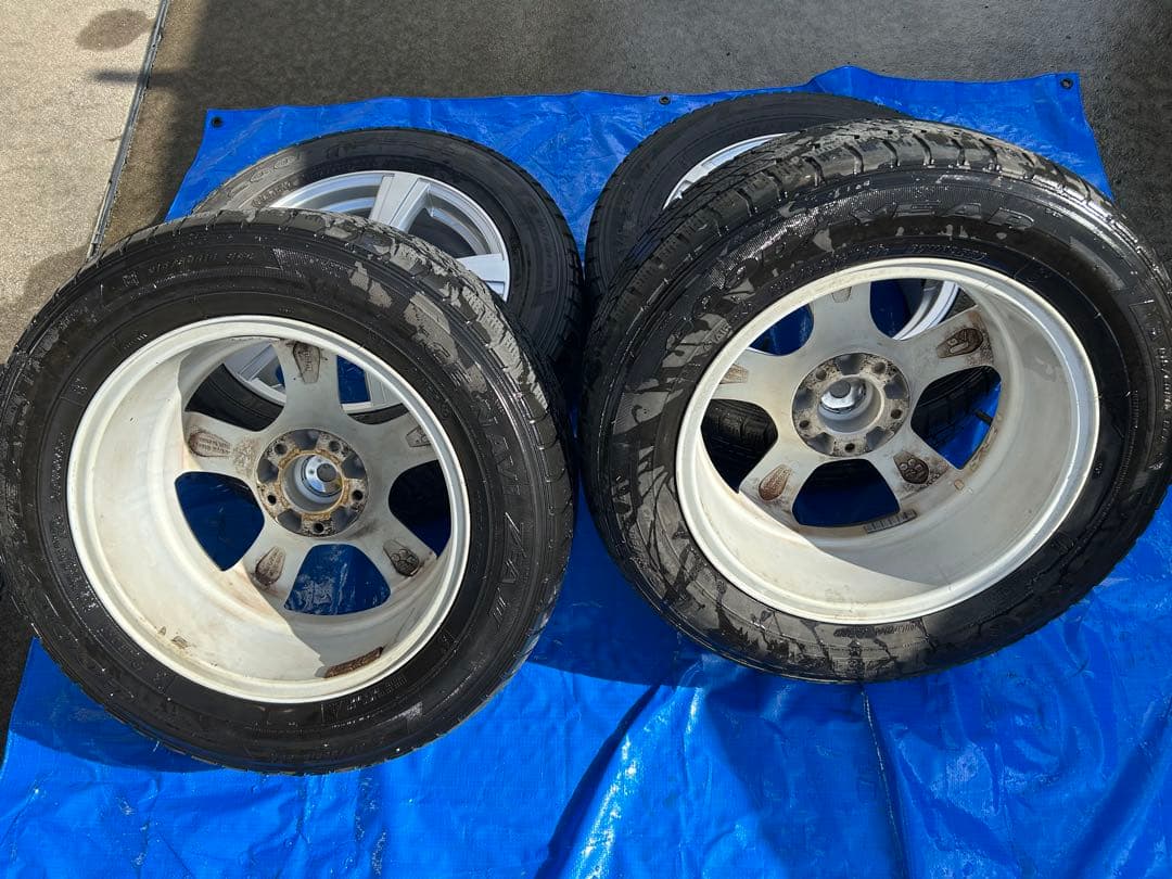 スタッドレスタイヤ、ホイールセット　16インチ　クラウン、ミニバン等に