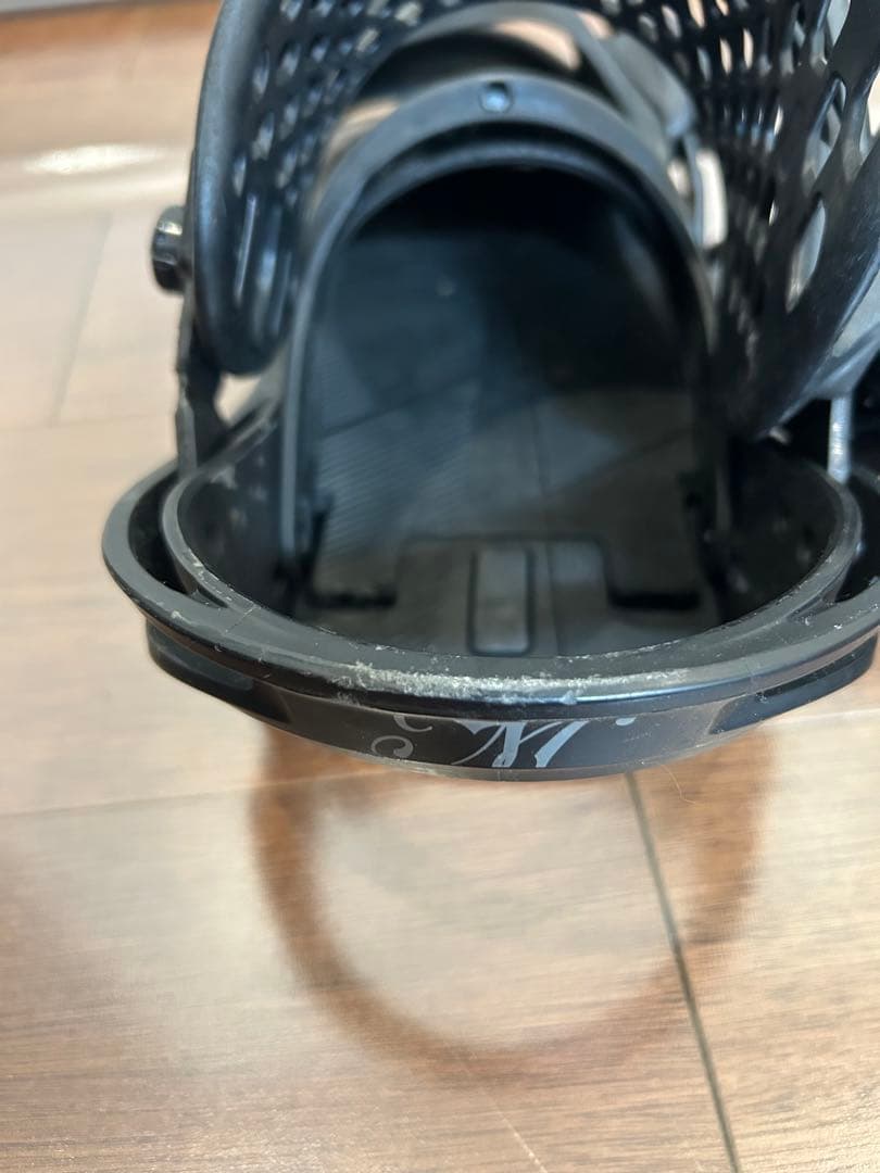 BURTON Malavita スノーボードビンディング 2016年モデル