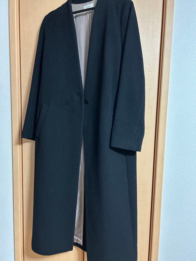 ブラックロングコート（レディース）