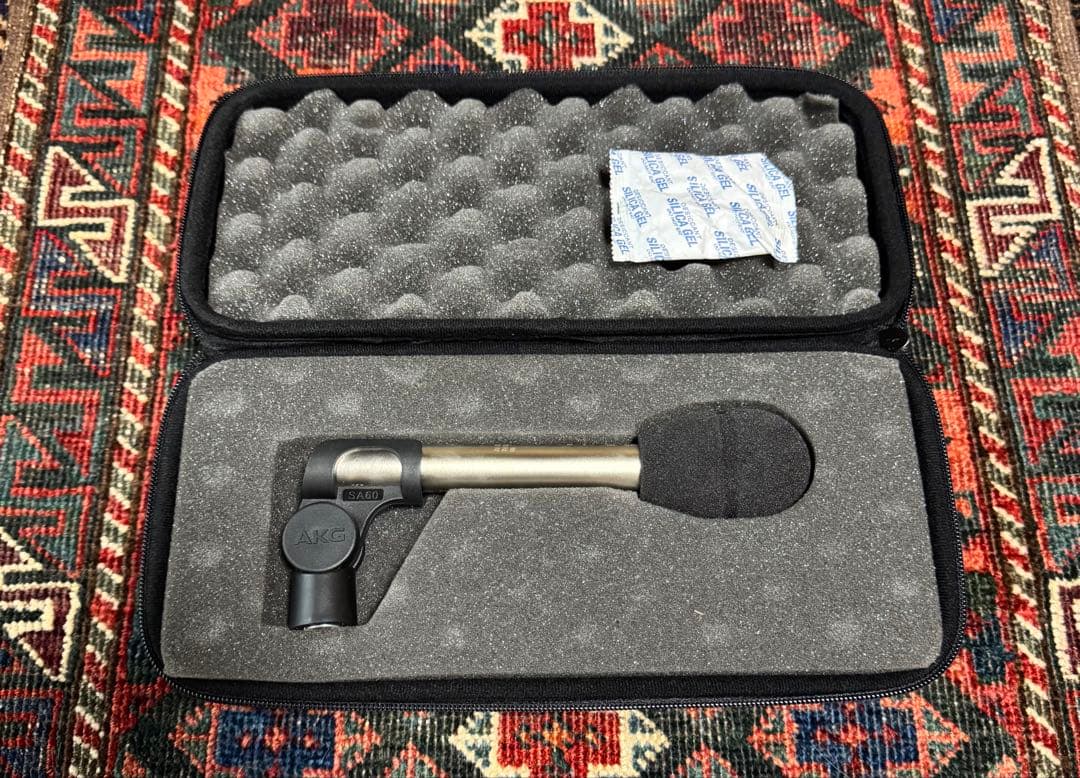 中古品　AKG C414B コンデンサーマイク