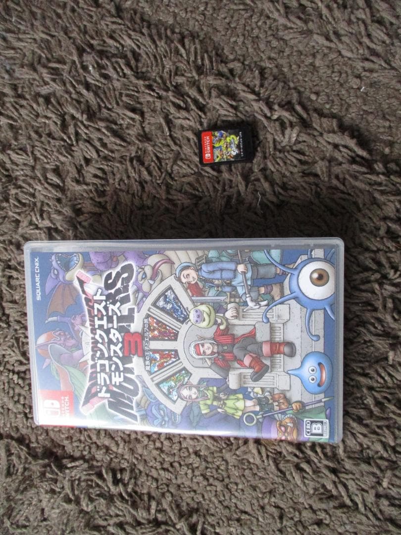 Nintendo Switch Lite イエロー 本体　スプラ３、ドラモン３付