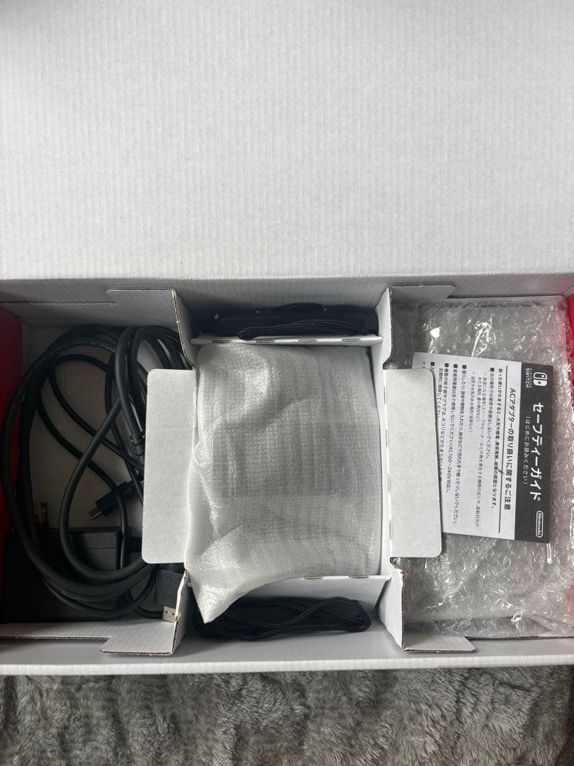 Nintendo Switch 本体 赤・青 Joy-Con付き