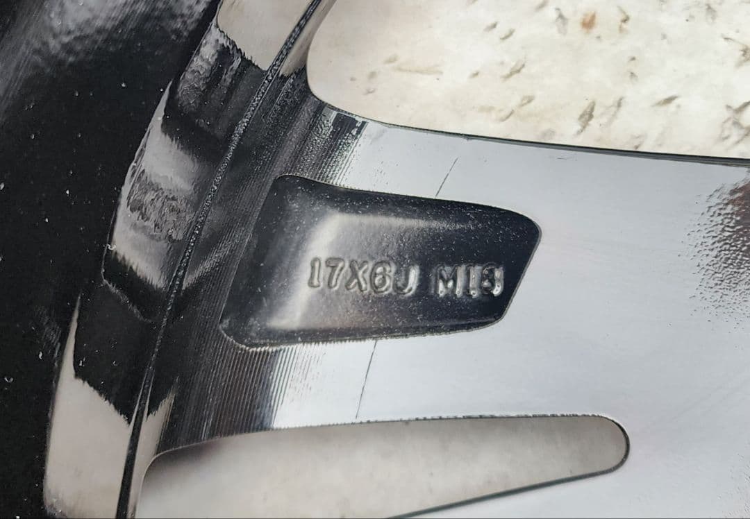 トヨタ ライズ 純正17インチホイール 1本 美品