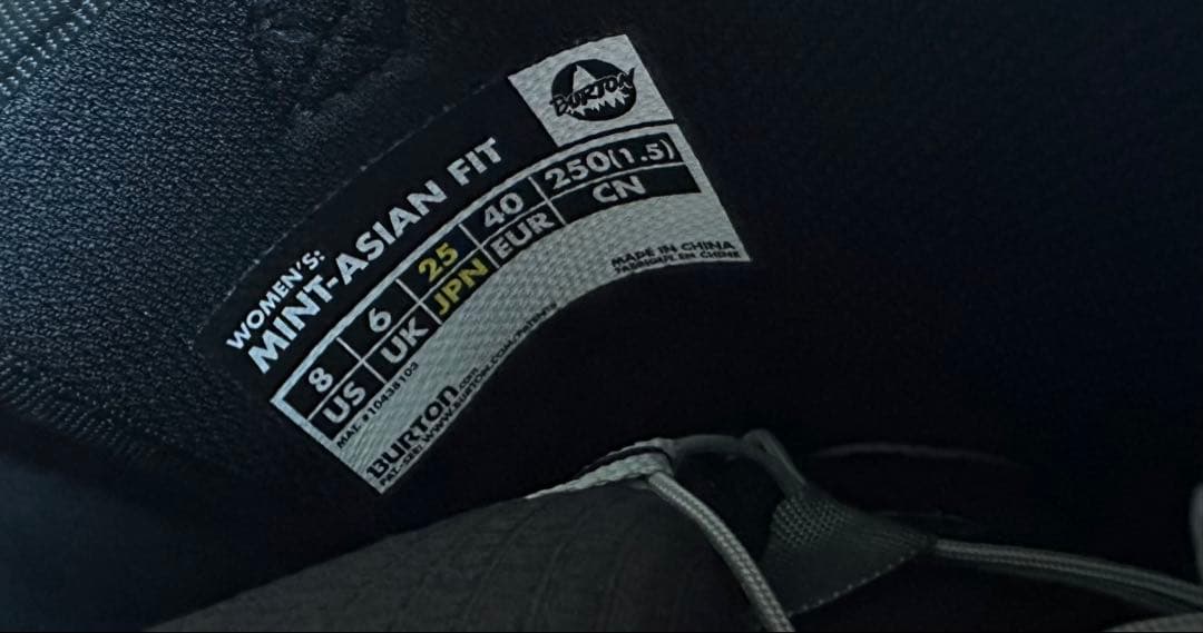 （美品）BURTON ⭐︎ブラック スノーボードブーツ　25cm バートン