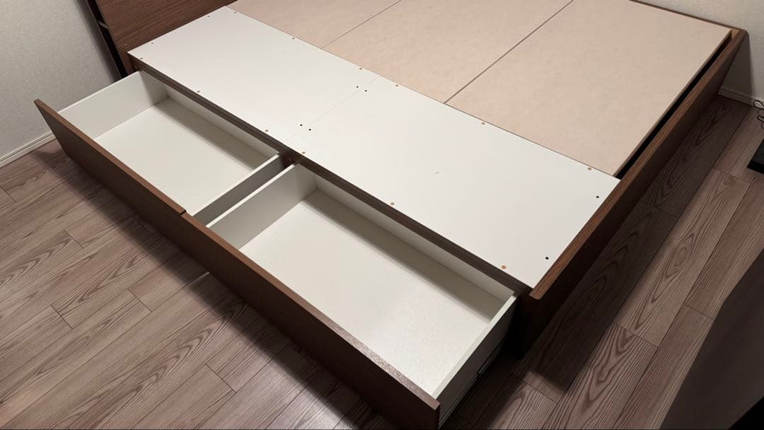 【美品】【引き取り、値下げ不可】ニトリクイーンベッドフレーム(カイト3 深型)