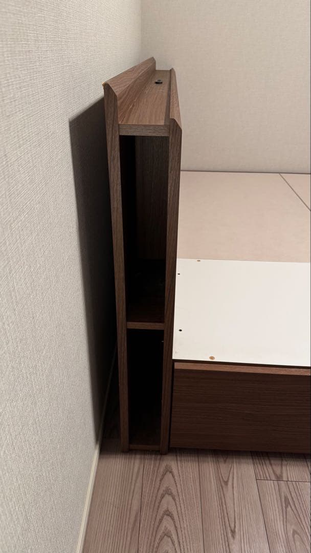 【美品】【引き取り、値下げ不可】ニトリクイーンベッドフレーム(カイト3 深型)