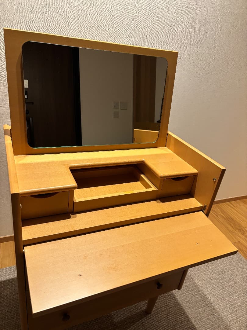 天童木工　特注ドレッサー