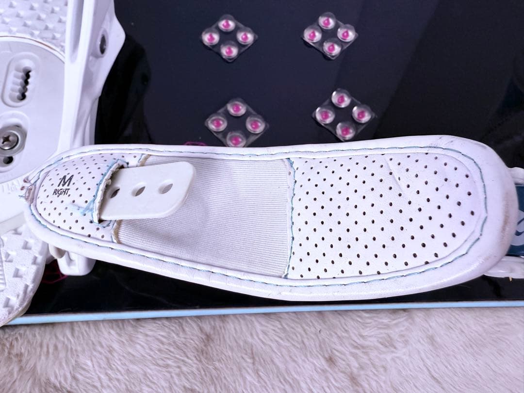 すぐに滑走可能♪ Burtonで揃えた 綺麗なレディース向けセット♪