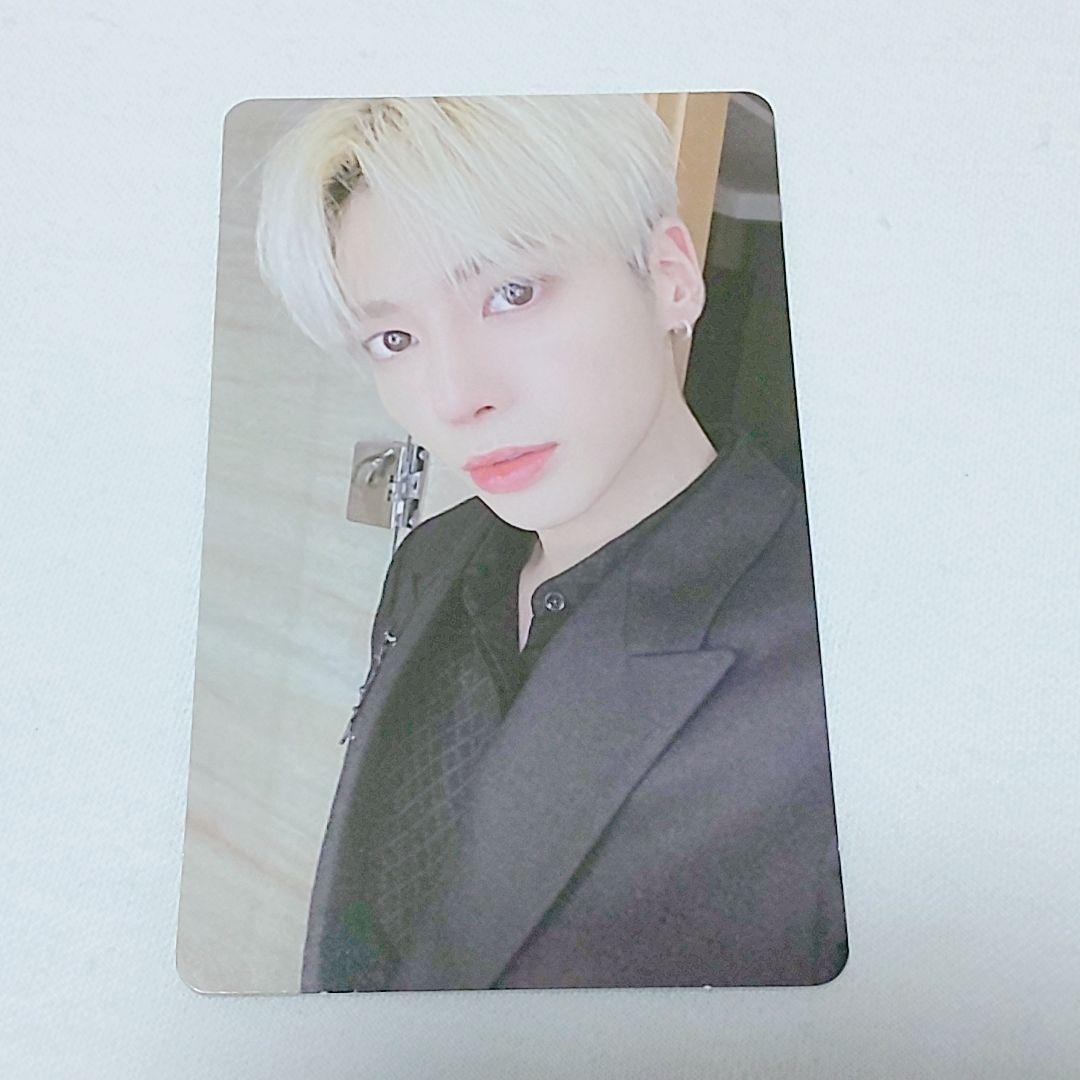 Blue Hour テヒョン 黒衣装トレカ