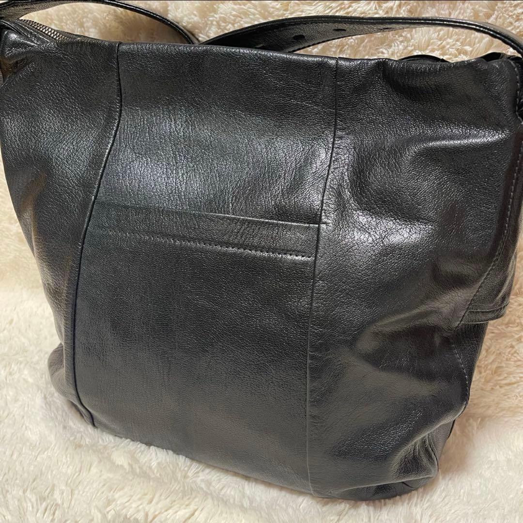 ゲンテン　ショルダーバッグ　genten ブラック　レザー　レザー　大容量