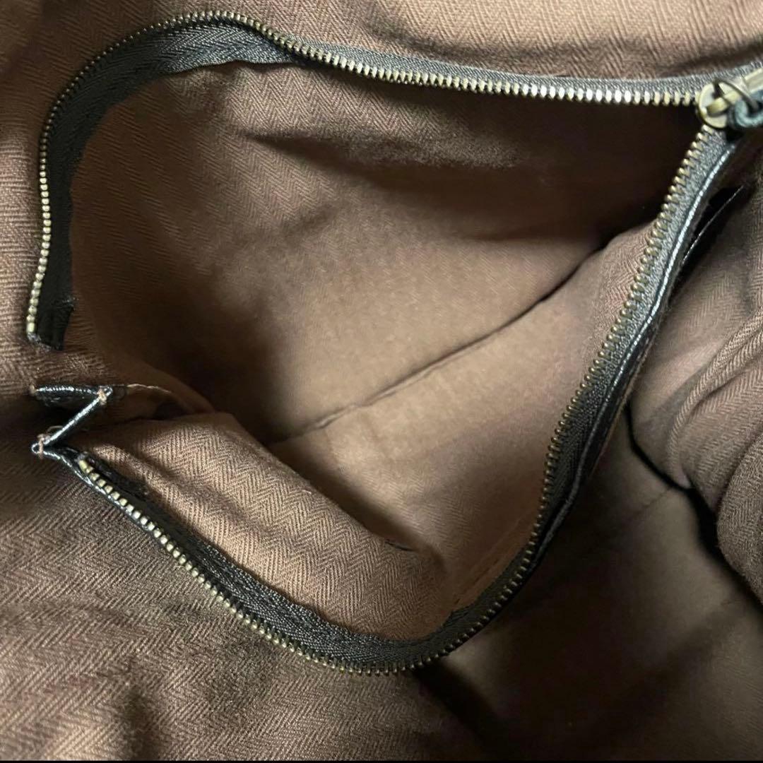 ゲンテン　ショルダーバッグ　genten ブラック　レザー　レザー　大容量