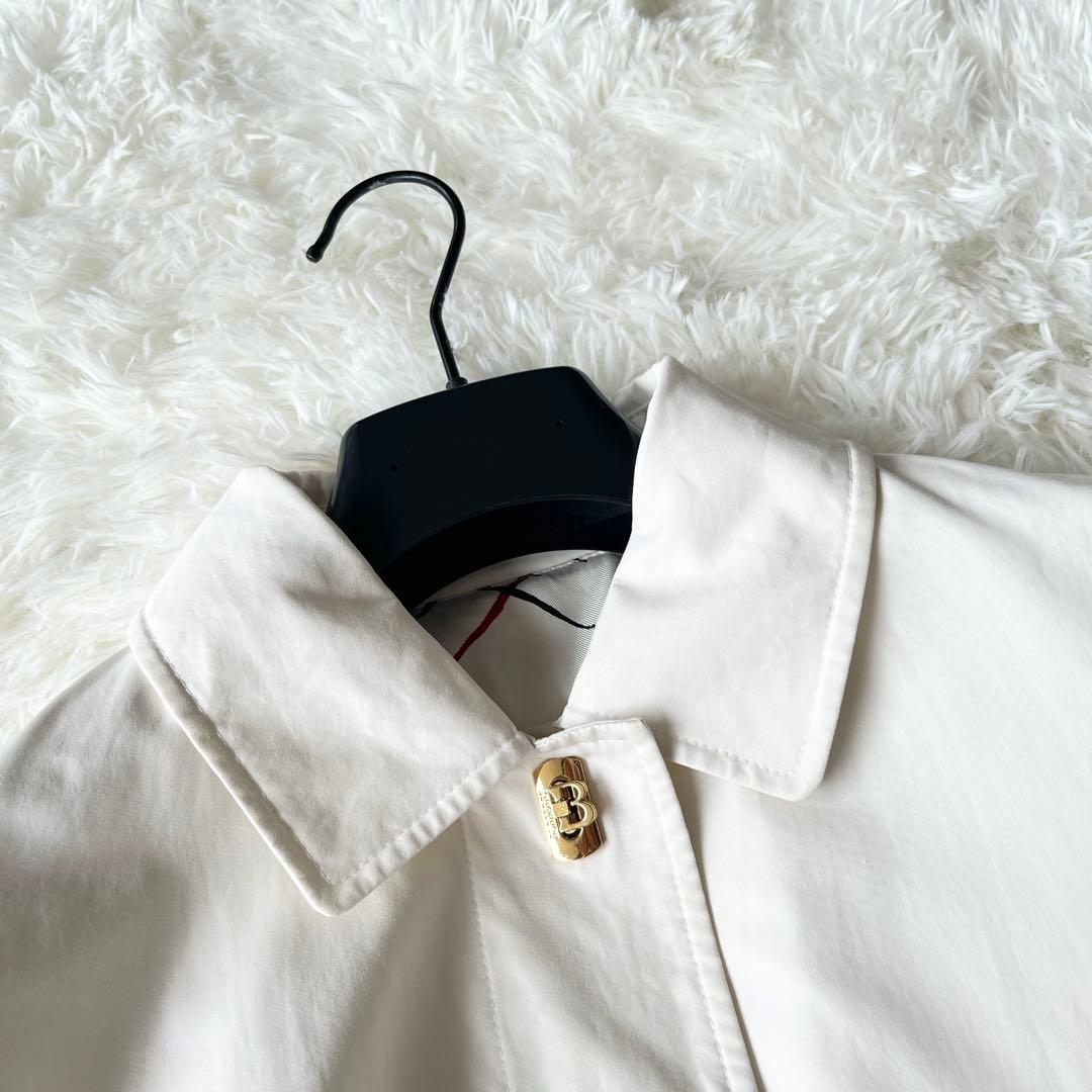 美品　バーバリーロンドン　ステンカラーコート　チェック　白　ゴールド金具