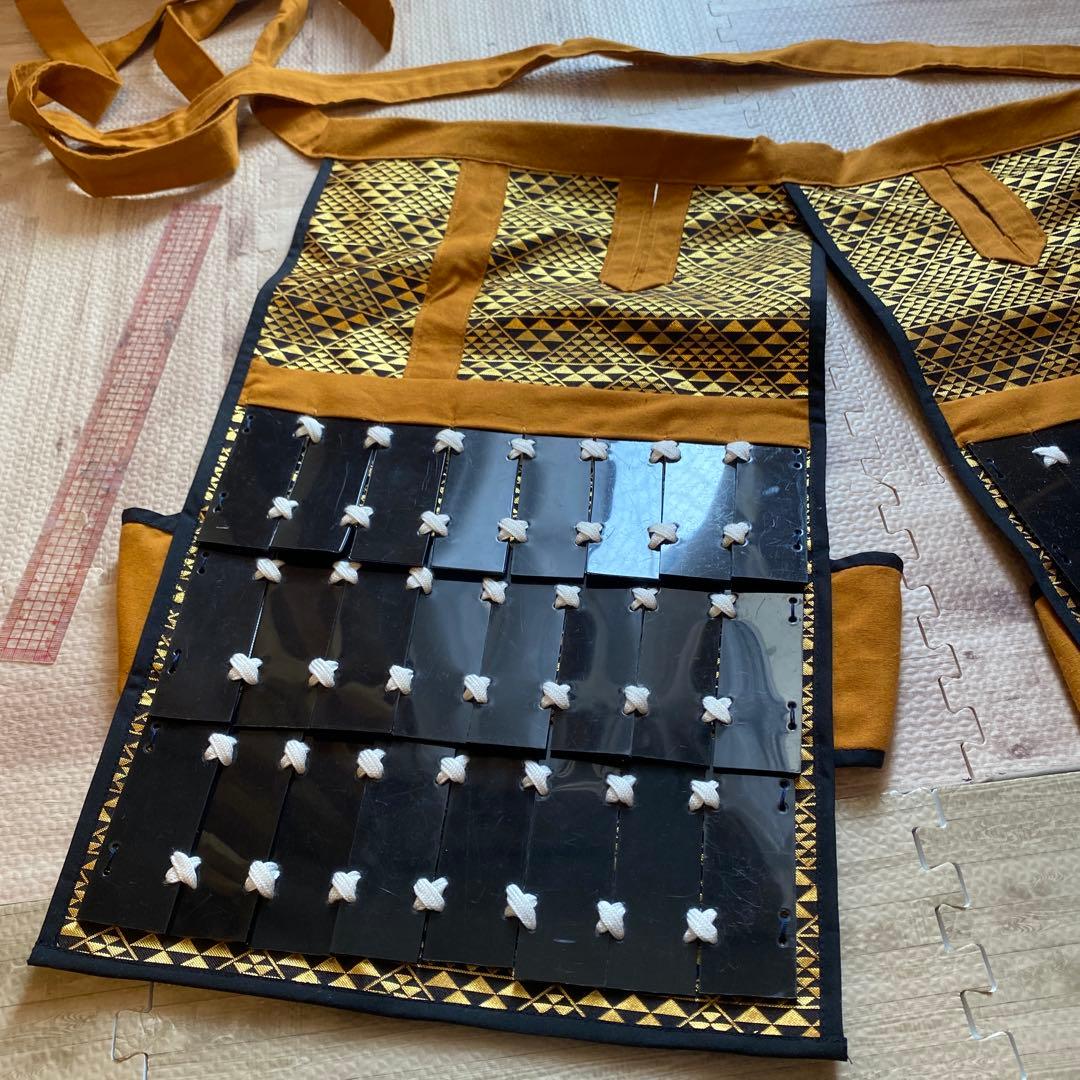 【着用可能】手作り　佩楯　武具　鎧兜　甲冑　等身大　 はいたて 樹脂製