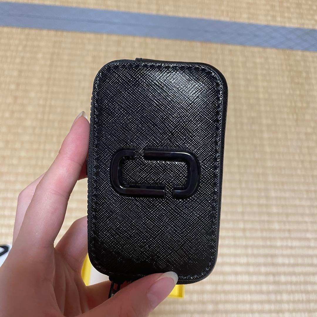 新品 MARC JACOBS ブラックキーケース