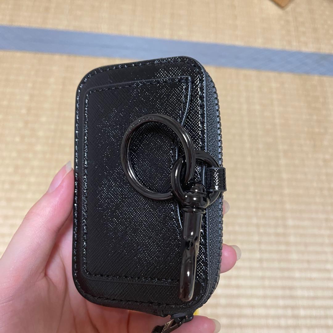 新品 MARC JACOBS ブラックキーケース