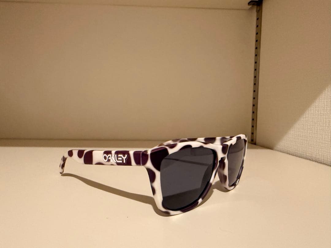 希少OAKLEY Frogskins ダルメシアン サングラス