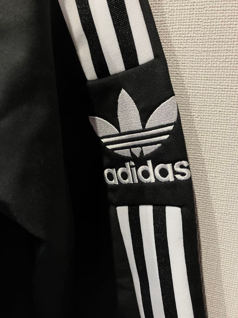 adidas クロップド　トラックジャケット　2XO 大きいサイズ