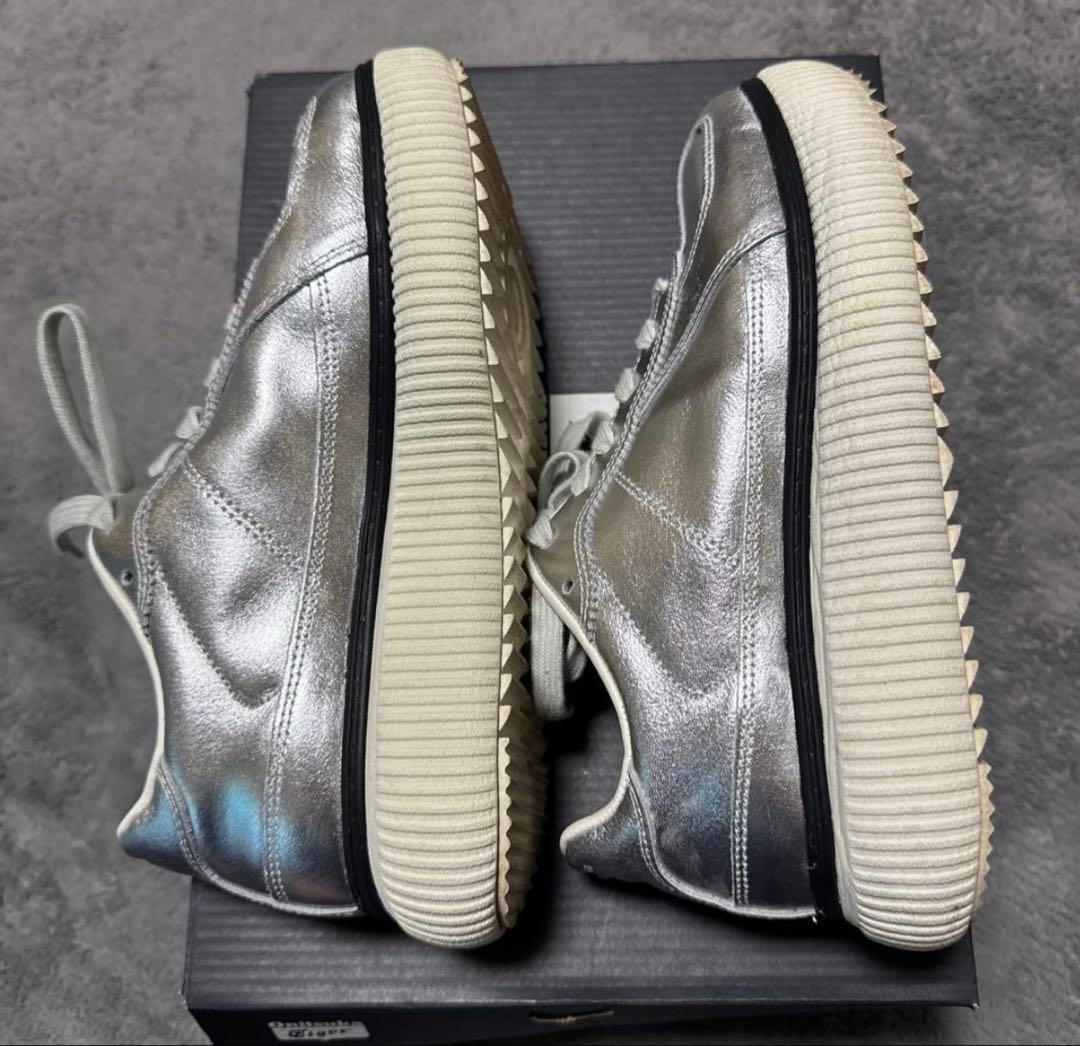 Onitsuka Tiger DELECITYシルバー スニーカー　24センチ