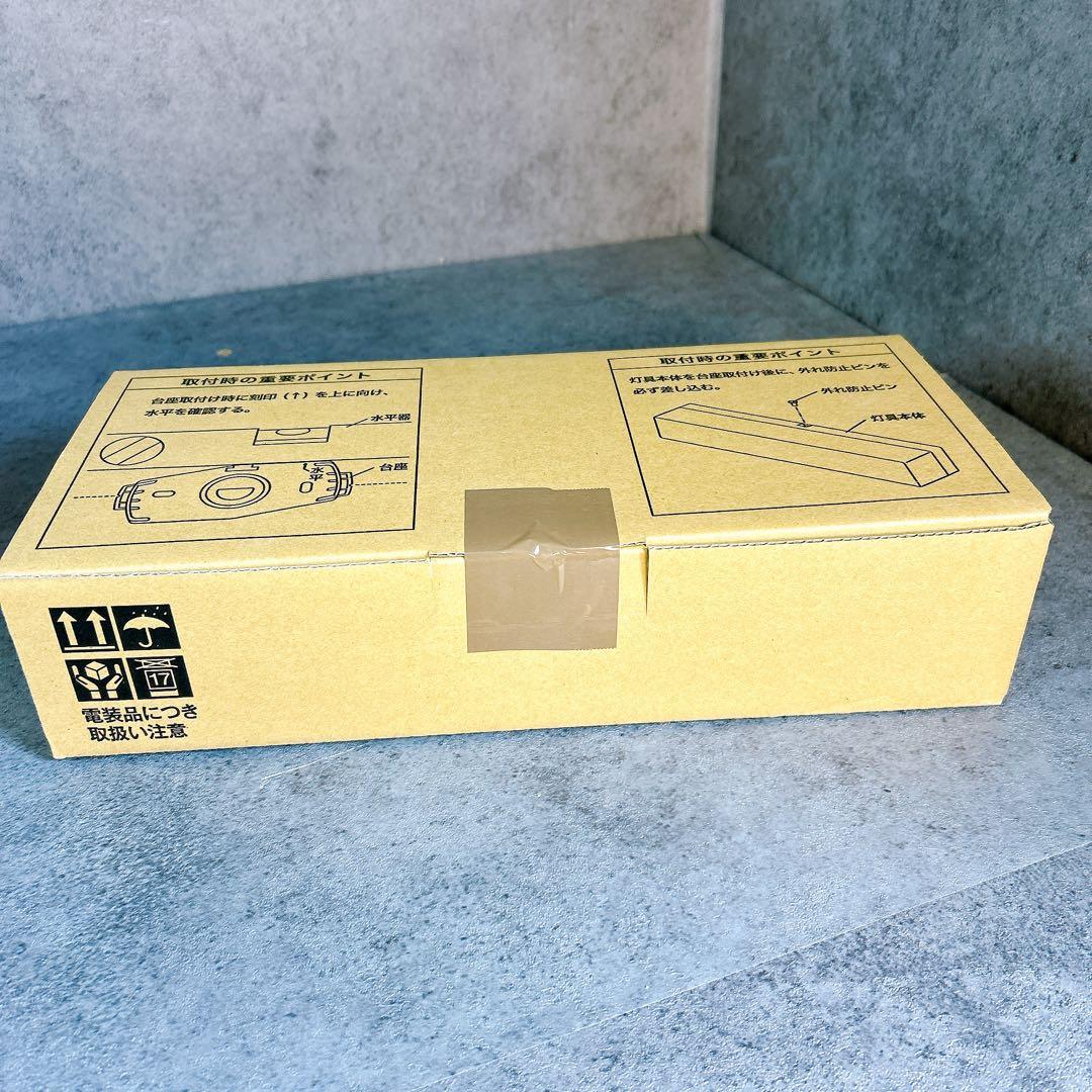 LIXILリクシル　浴室　スリムレクタ照明　1個　LE-T1-1A/1L