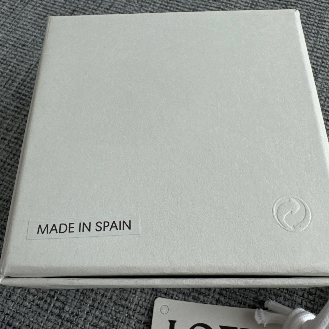 LOEWE アナグラムブローチ ゴールド　未使用