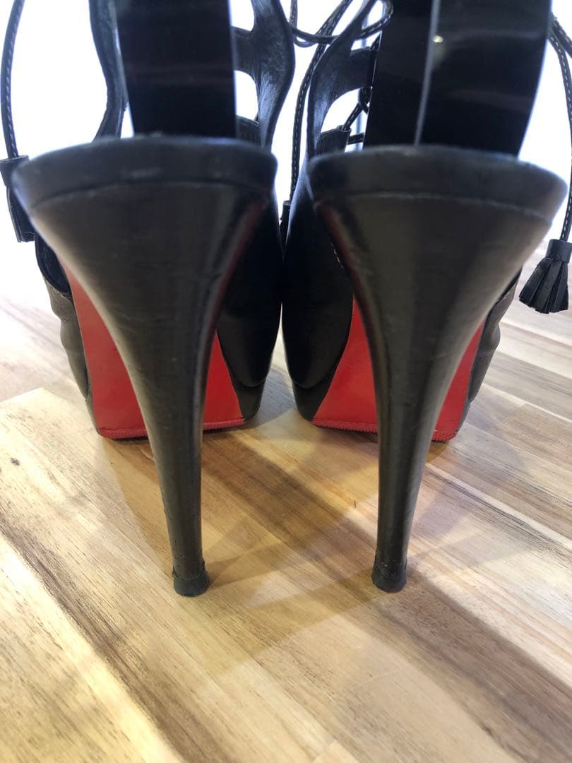 Christian Louboutin ルブタン　レースアップサンダル