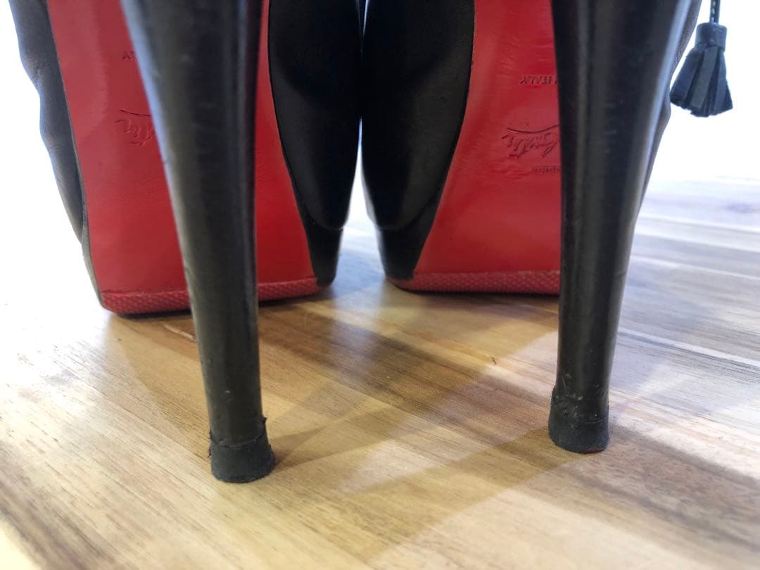 Christian Louboutin ルブタン　レースアップサンダル