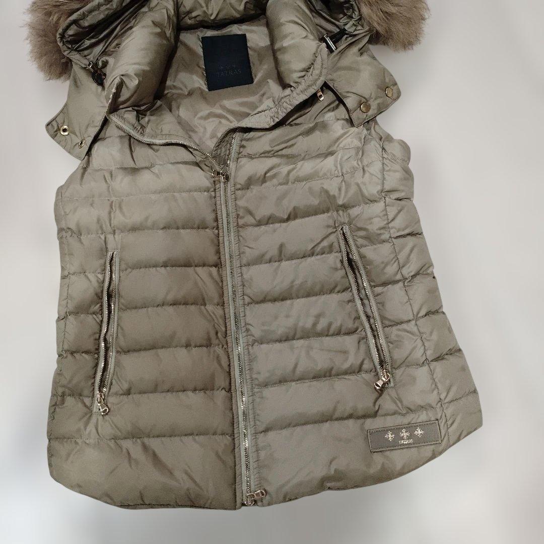 美品TATRAS ファー付きダウンベスト　フード　ファー取外し可能　サイズ1