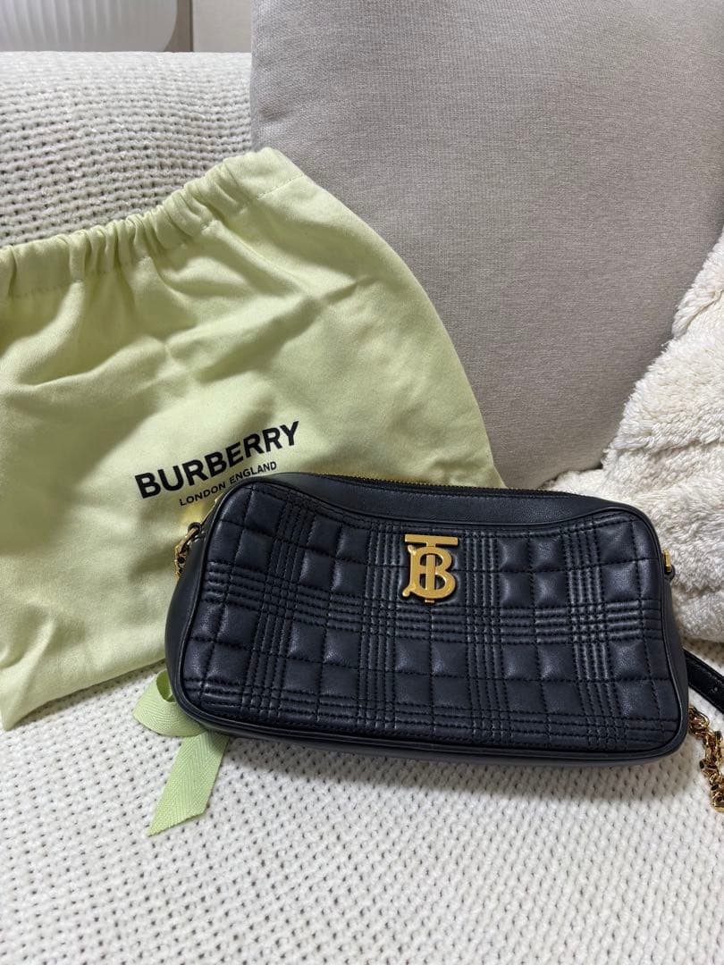 (即購入可能)BURBERRY ブラックレザーショルダーバッグ