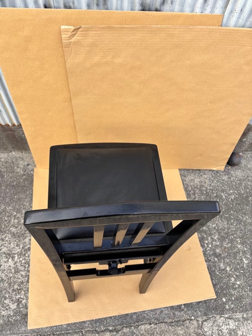 美品　背もたれ付ピアノ椅子　足部フェルト付き　黒い座面③