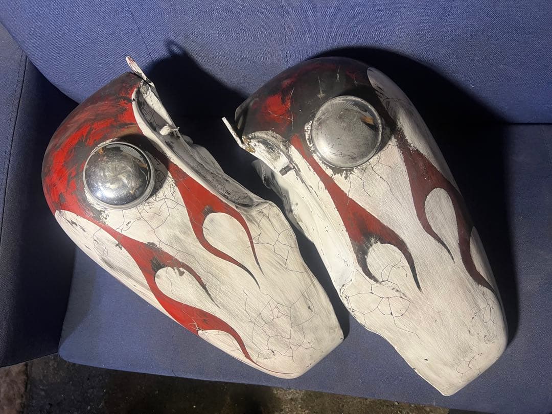 ハーレー タンク エイジング塗装 分割タンク