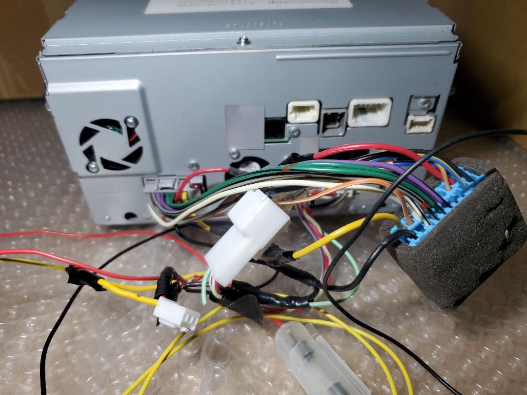 N*N様 スズキ純正　 8インチ　cn-rz853　本体　パネルセット　オーディ