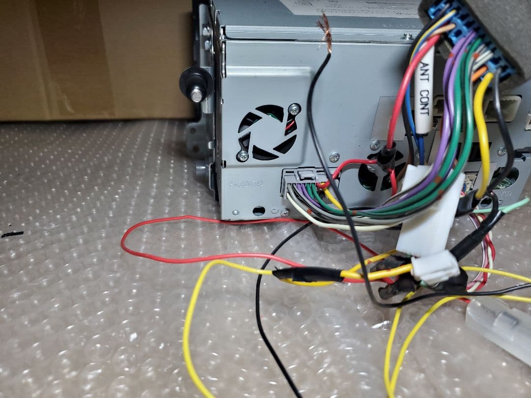 N*N様 スズキ純正　 8インチ　cn-rz853　本体　パネルセット　オーディ