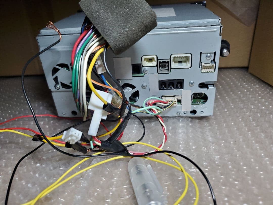 N*N様 スズキ純正　 8インチ　cn-rz853　本体　パネルセット　オーディ