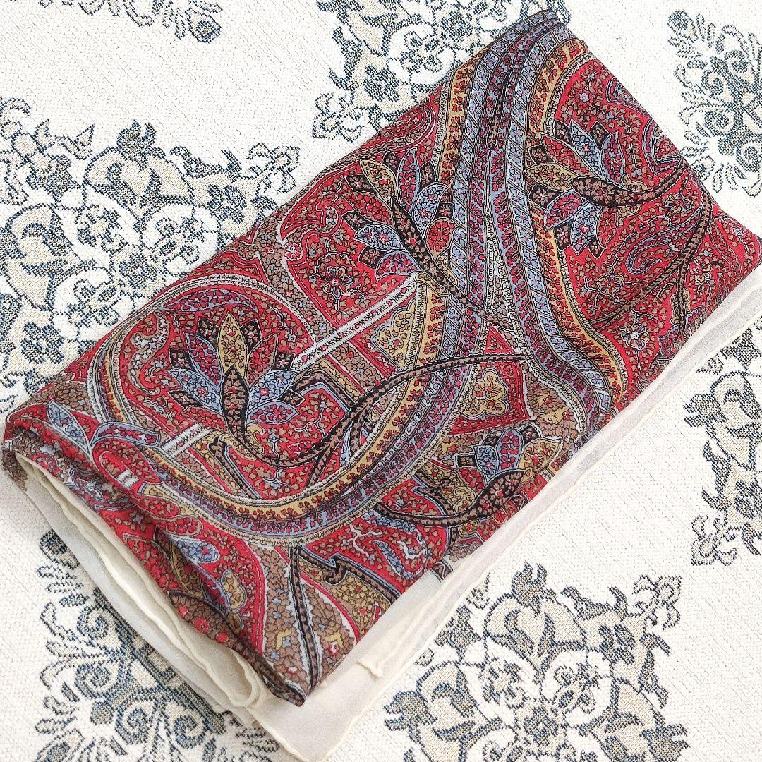 Yves Saint Laurent　スカーフ　125　シルクシフォン　タグ無し