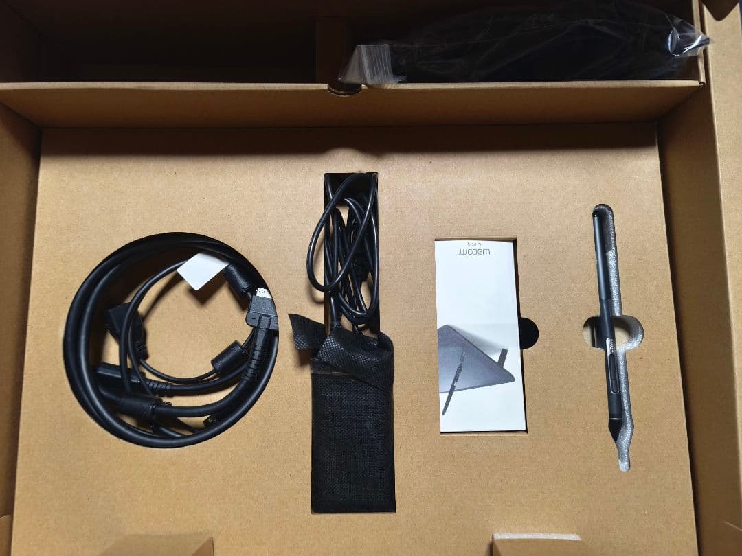 ワコム Cintiq 16 DTK1660K0 液晶ペンタブレット 本体